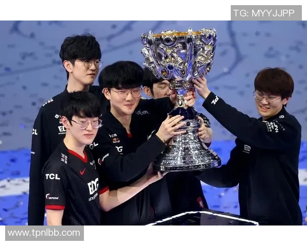 war3比赛冠军-War3比赛冠军的荣耀时刻-war3比赛冠军